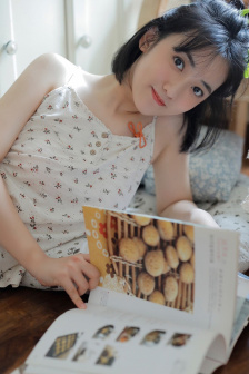 年轻的母亲李恩美